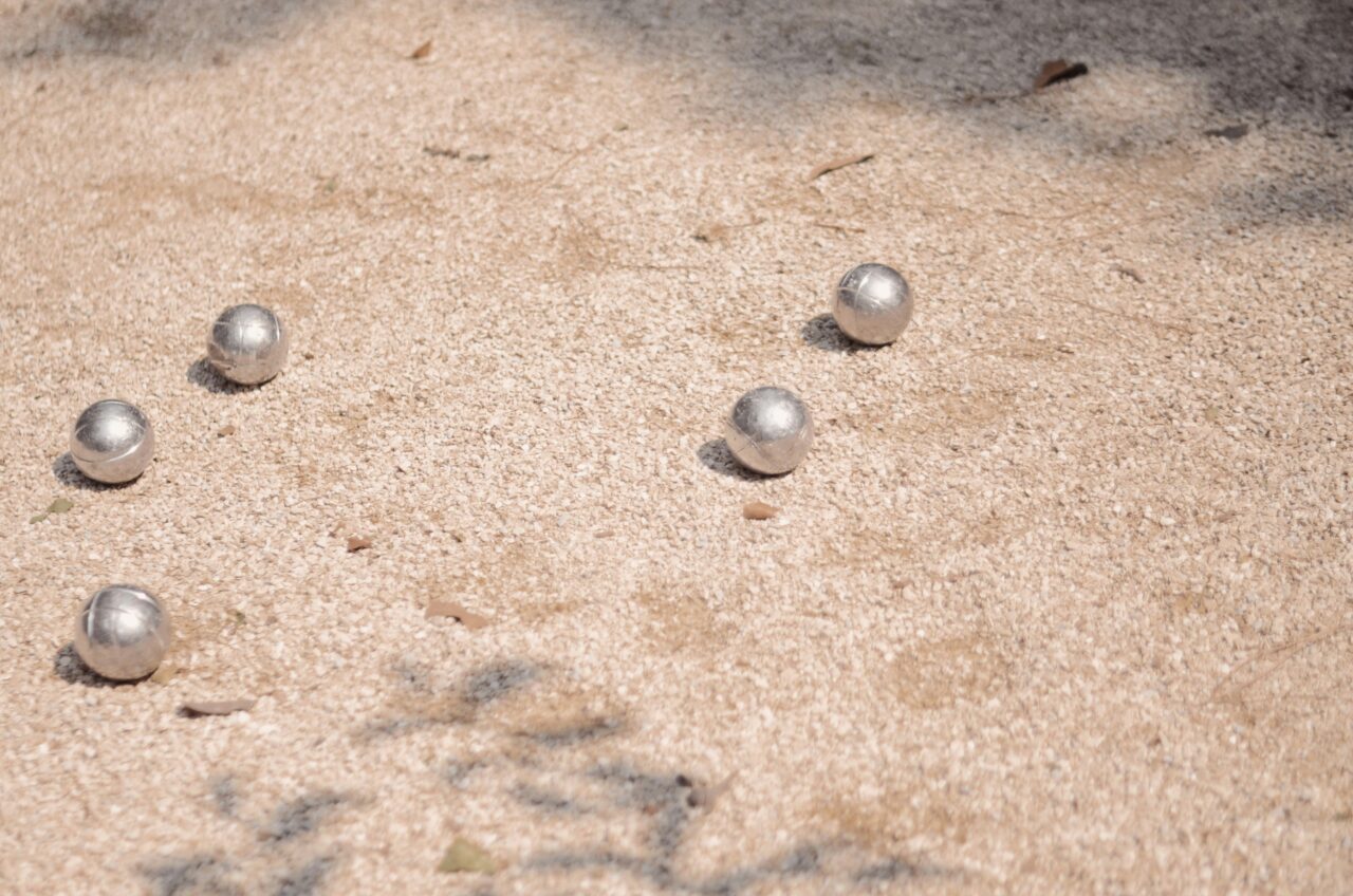 Des boules de pétanque oh !