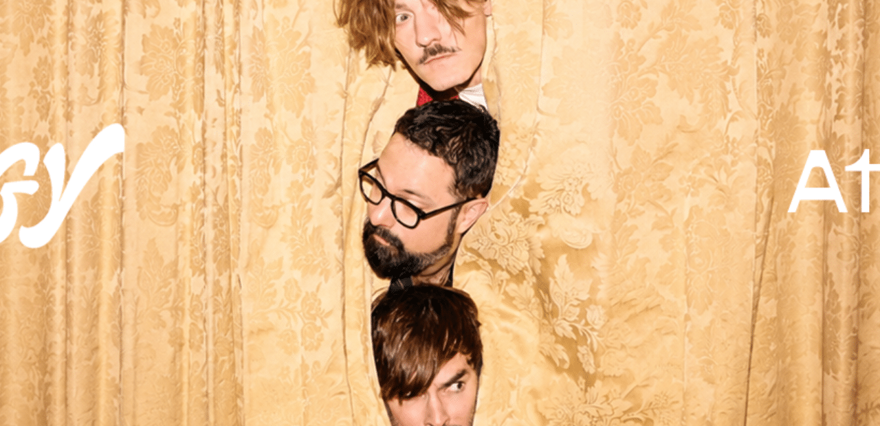 Puggy / At home